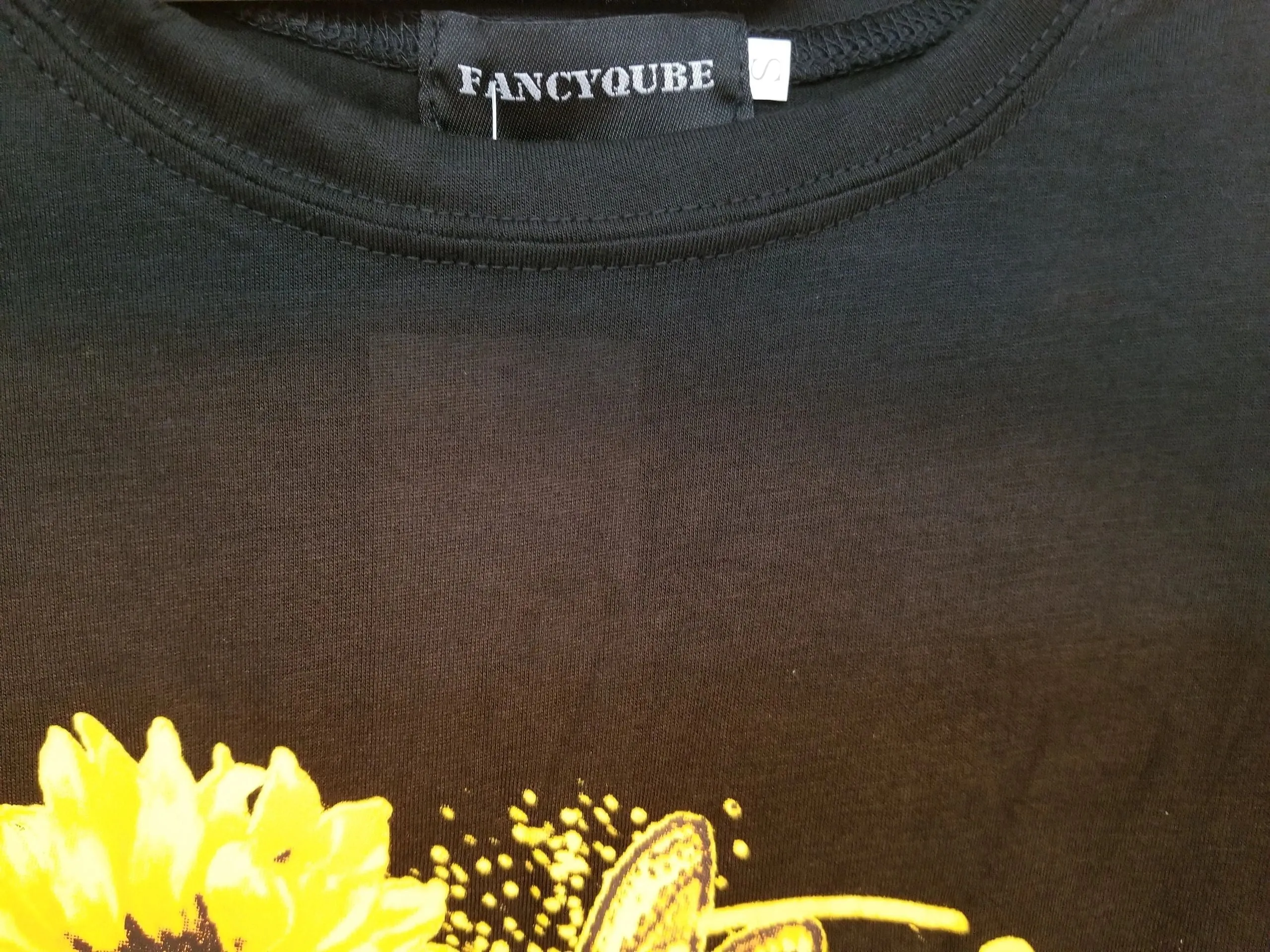 Fancyqube Women's T-Shirt "You Are My Sunshine" Small