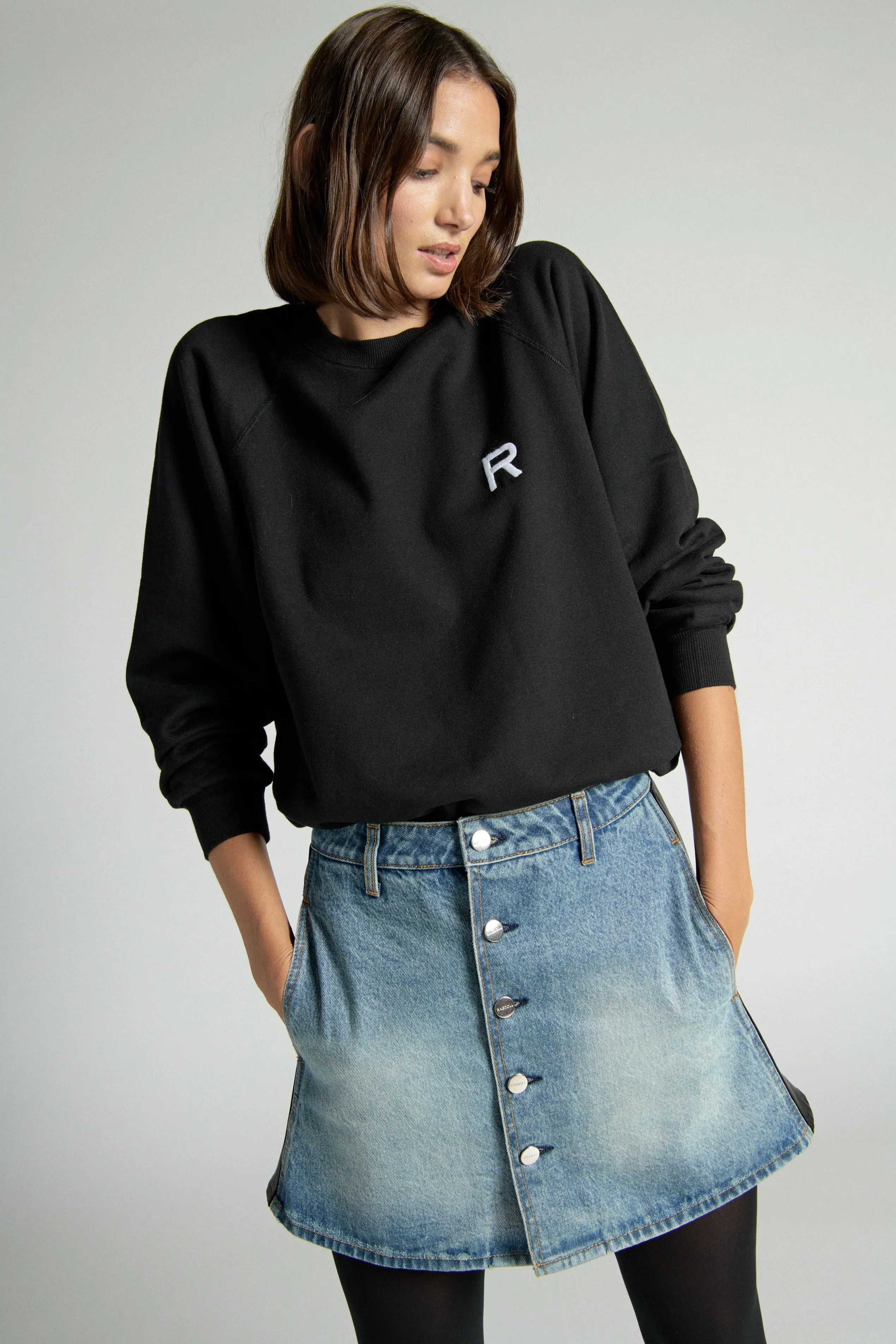 OVERSIZED SWEATSHIRT - BLACK