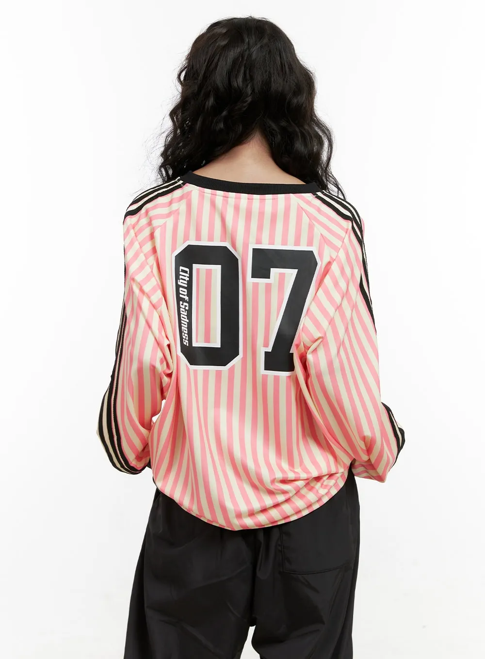 V-Stripe Long Sleeve Sweatshirt ON404