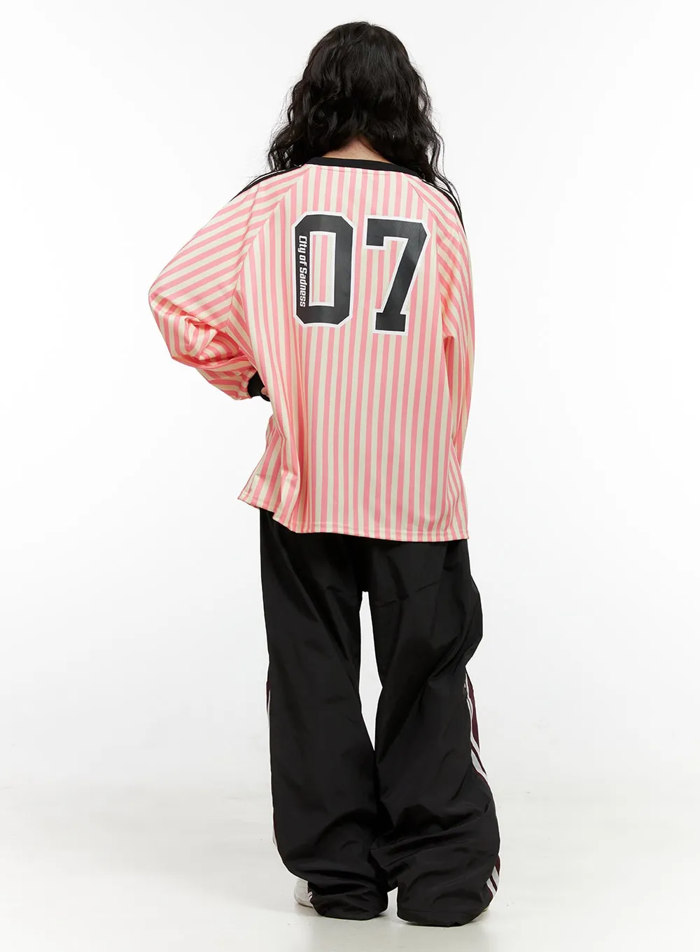 V-Stripe Long Sleeve Sweatshirt ON404